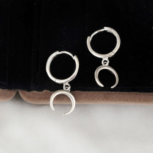 Crescent moon earrings - Image 2