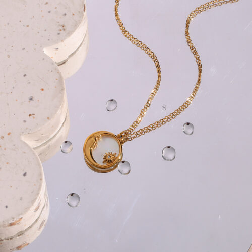 Popular Versatile Shell Moon Necklace - Image 4