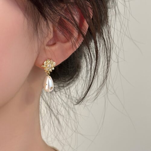 French Royal Style Rose Pearl Earrings Retro Affordable Luxury - Image 5